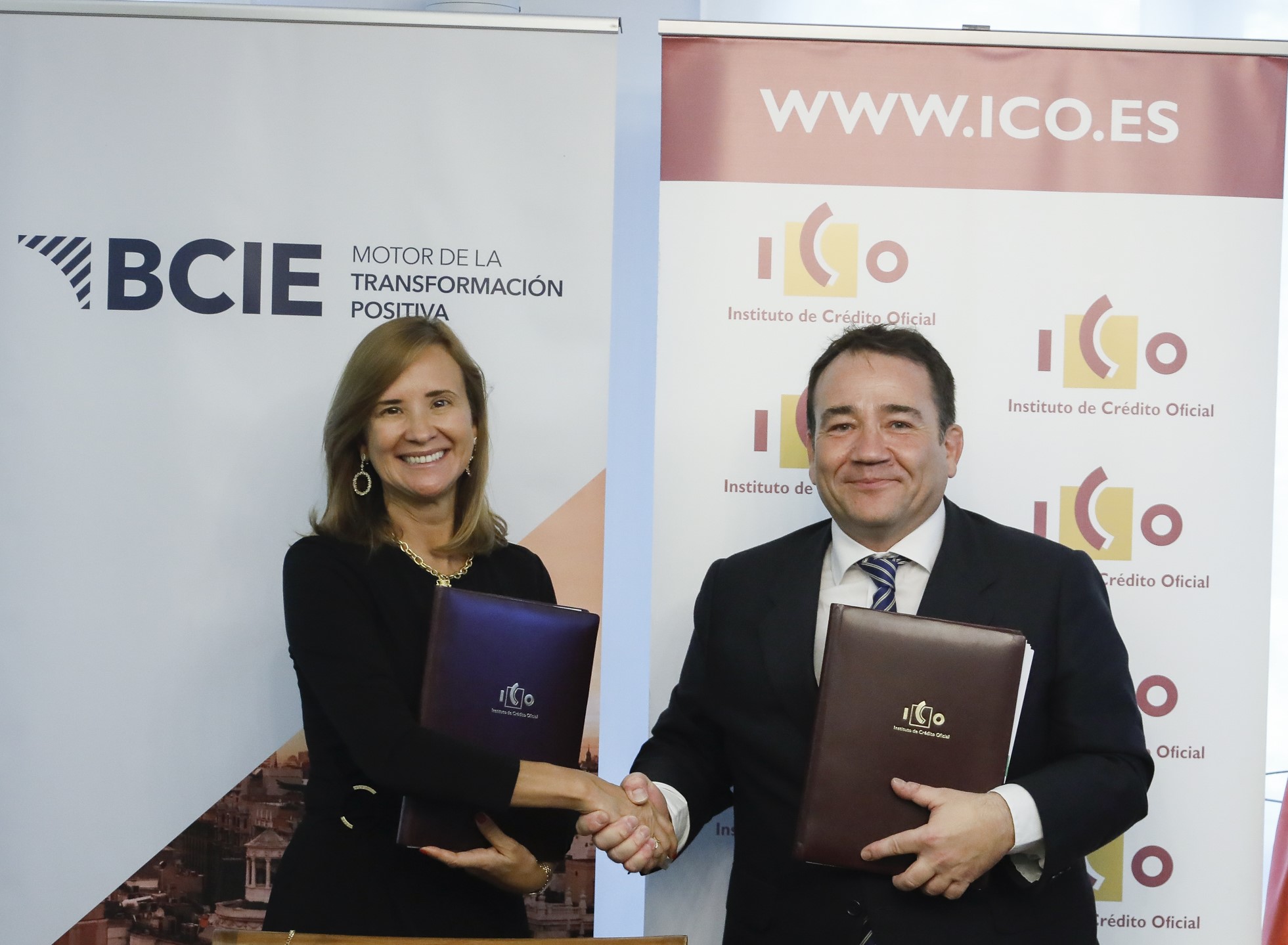 FOTO FIRMA ICO BCIE