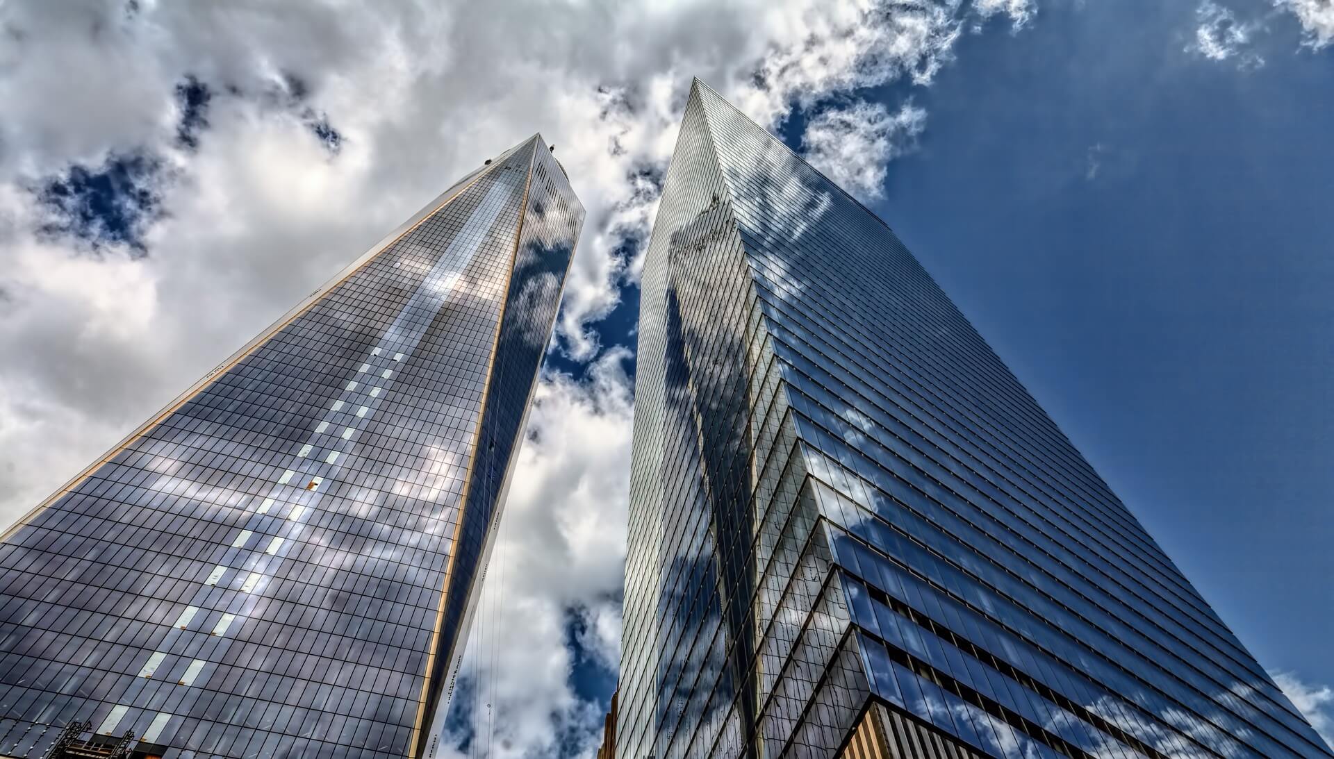 cielo y edificios